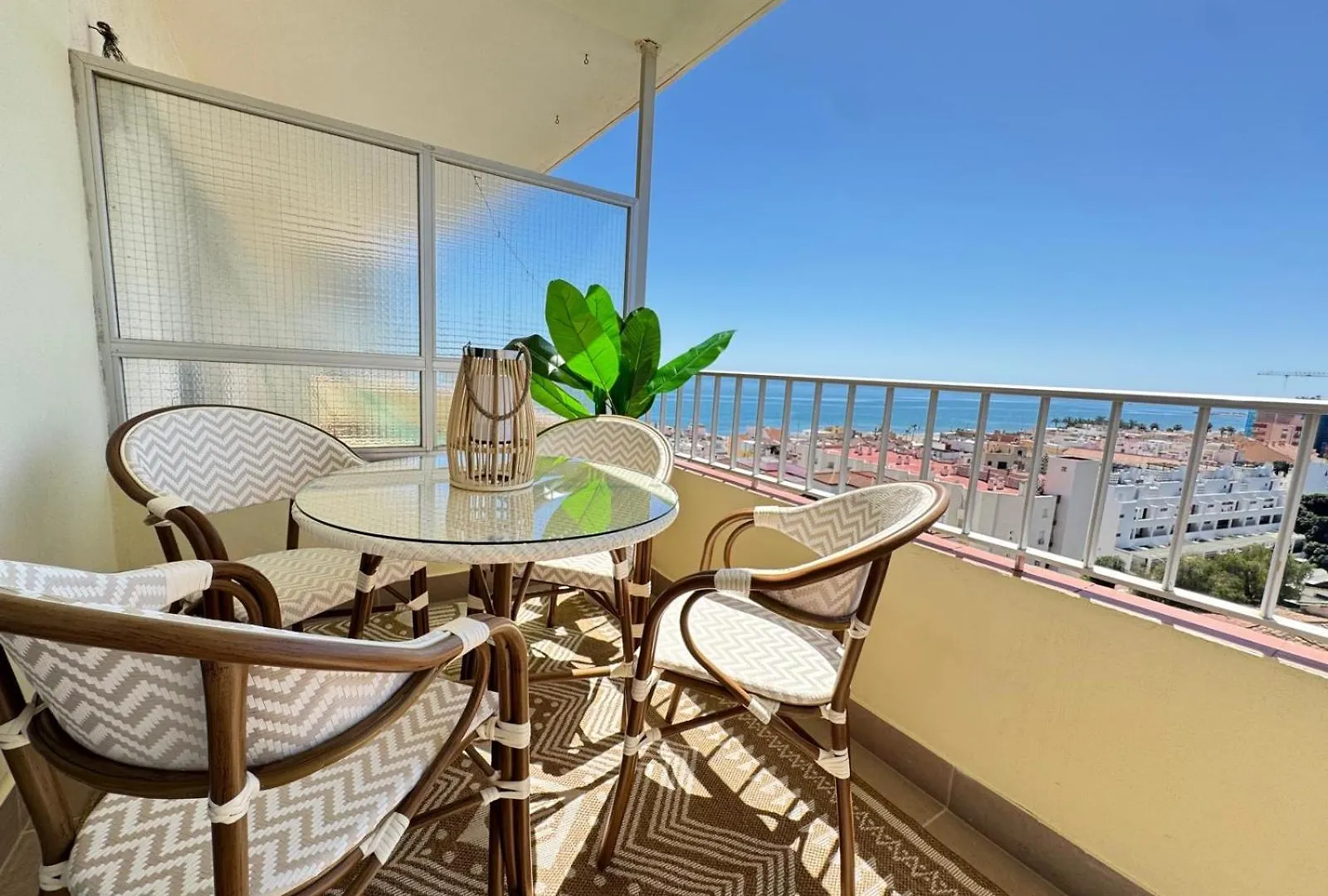 New Carihuela Park Luxury Close To Beach Sinesedesignhomes Torremolinos 0*,  Spain