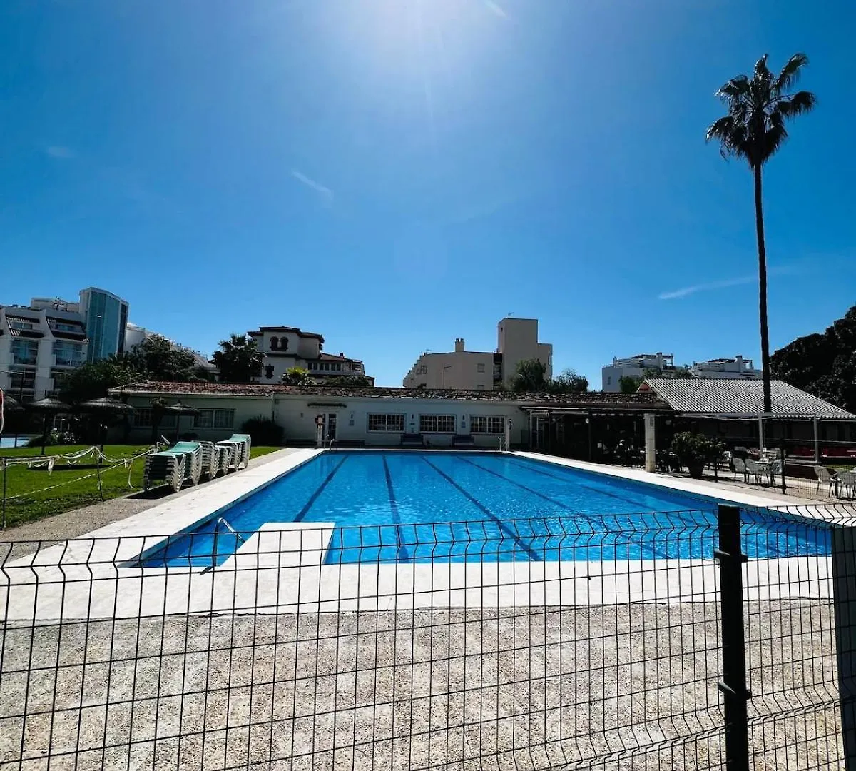 Apartment New Carihuela Park Luxury Close To Beach Sinesedesignhomes Torremolinos