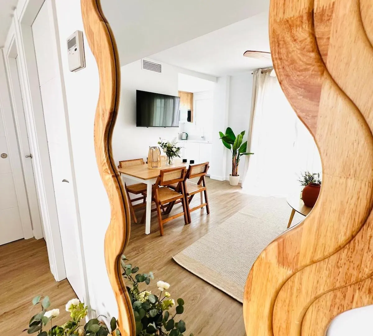 Apartment New Carihuela Park Luxury Close To Beach Sinesedesignhomes Torremolinos